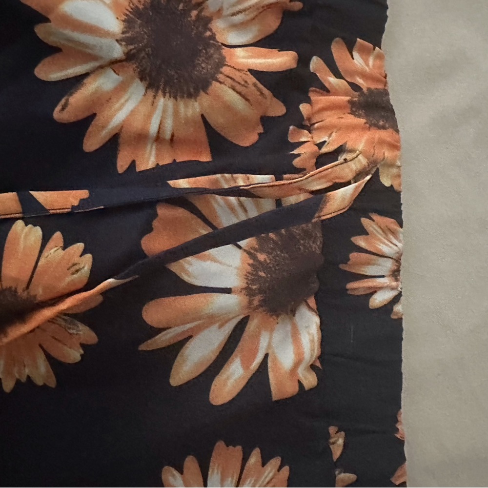 Shorts - Picture 2 of 5
